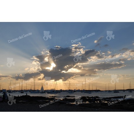 Puesta de Sol sobre el puerto