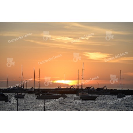 Puesta de Sol en la escollera