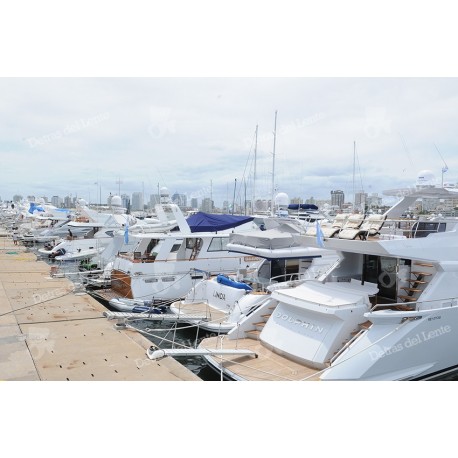 Puerto de Punta del Este y sus yates amarrados
