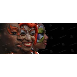 Composición de Caras Pintadas en Las Llamadas