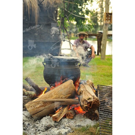 Olla al fuego criollo